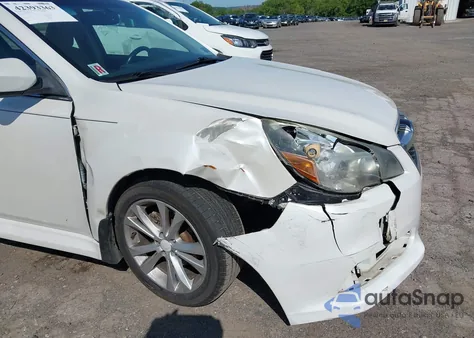 2014 Subaru Legacy 2.5I Premium z USA, uszkodzony, nr VIN 4S3BMBD68E3033499